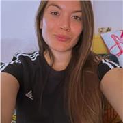 Profesora en educación especial con orientación a discapacidad intelectual.